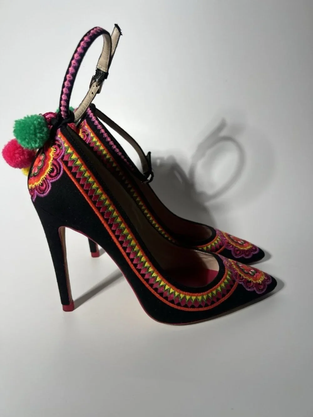 L.K. Bennett Caroline Issa Limited Edition Parrot Heels EU 38 - Picture 2 of 15